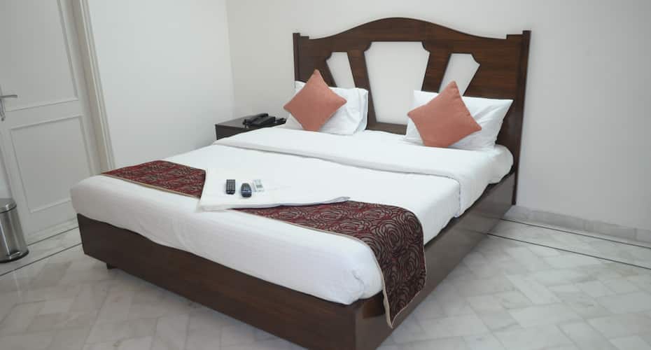 Namaste Bnb & Service Apartments, New Delhi 3